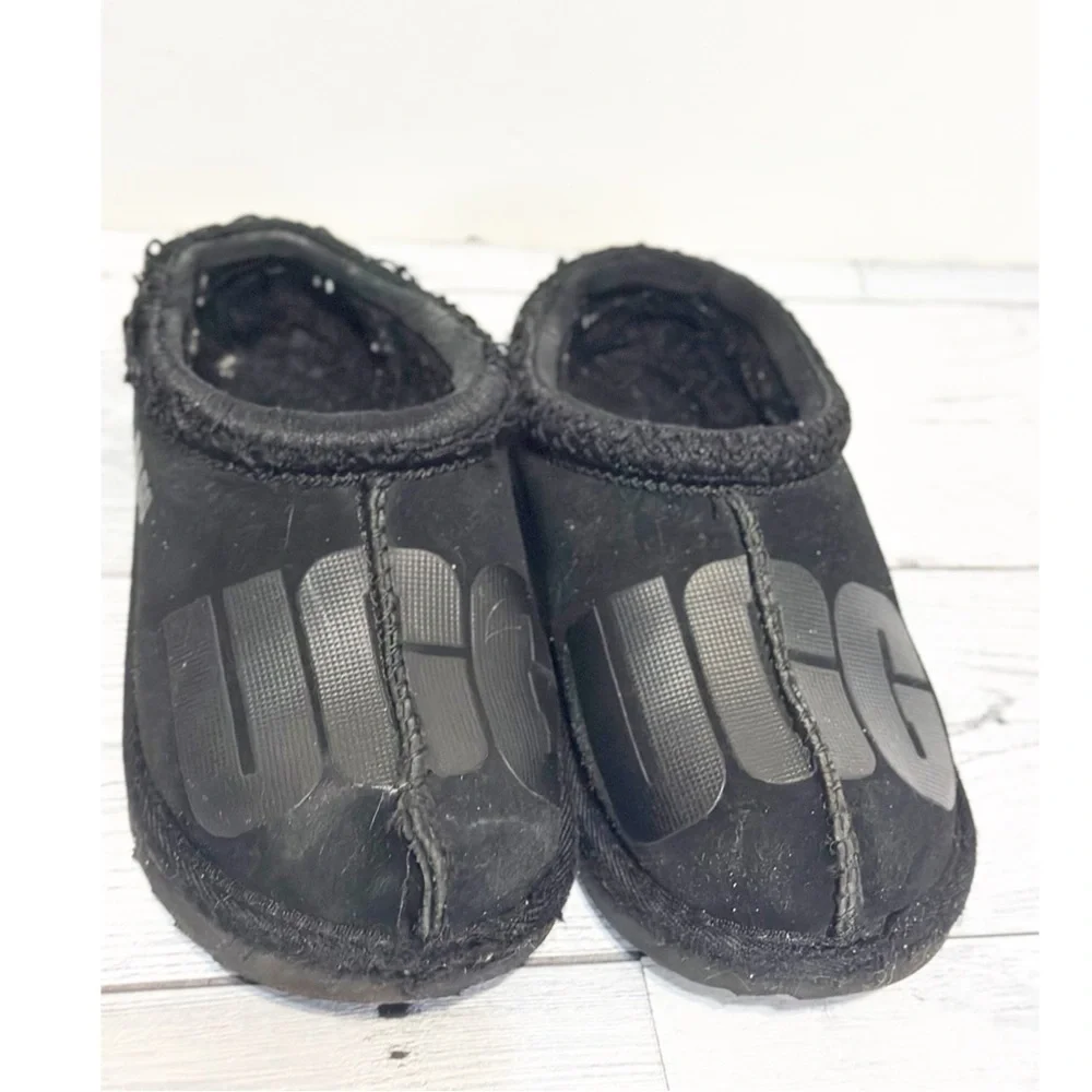 UGG Kids' Tasman II Scatter Graphic slippers black suede Sz 12